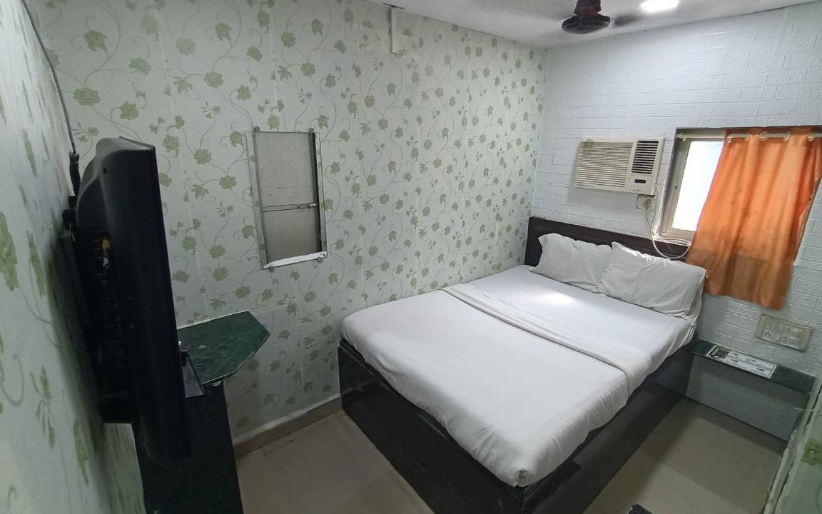 Prabhadevi Bed & Breakfast | 100 m² Bed and breakfast ∙ 2 guests