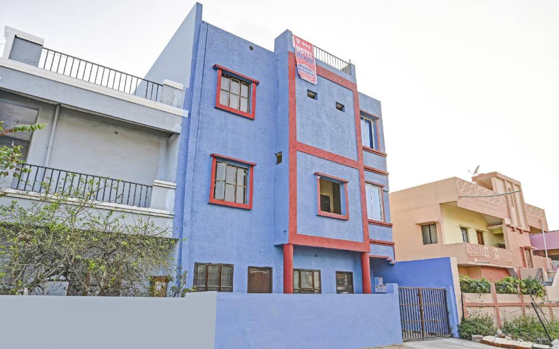 Bhopal Hotel | 11 m² Hotel ∙ 2 guests
