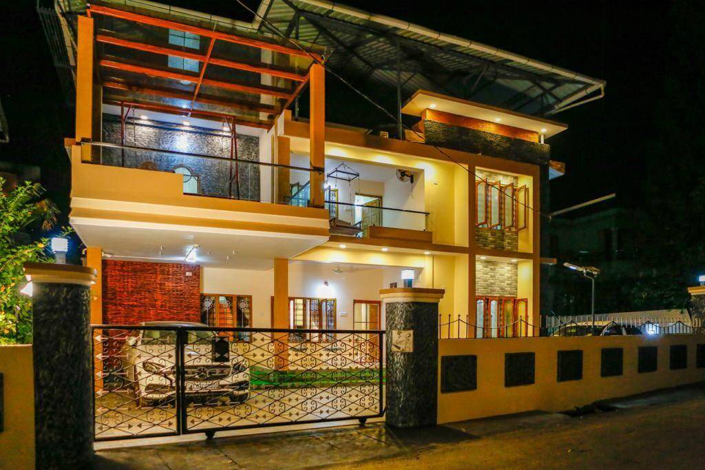 Thrissur Villa | 120 m² Villa ∙ 2 bedrooms ∙ 6 guests