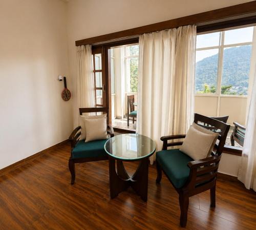 Bhimtal Apartment | 1BHK Lake View Stay with Pool Gargi Cottages