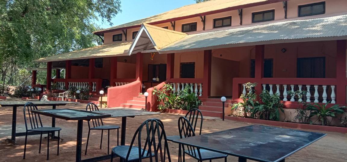 Matheran Hotel | 23 m² Hotel ∙ 5 guests