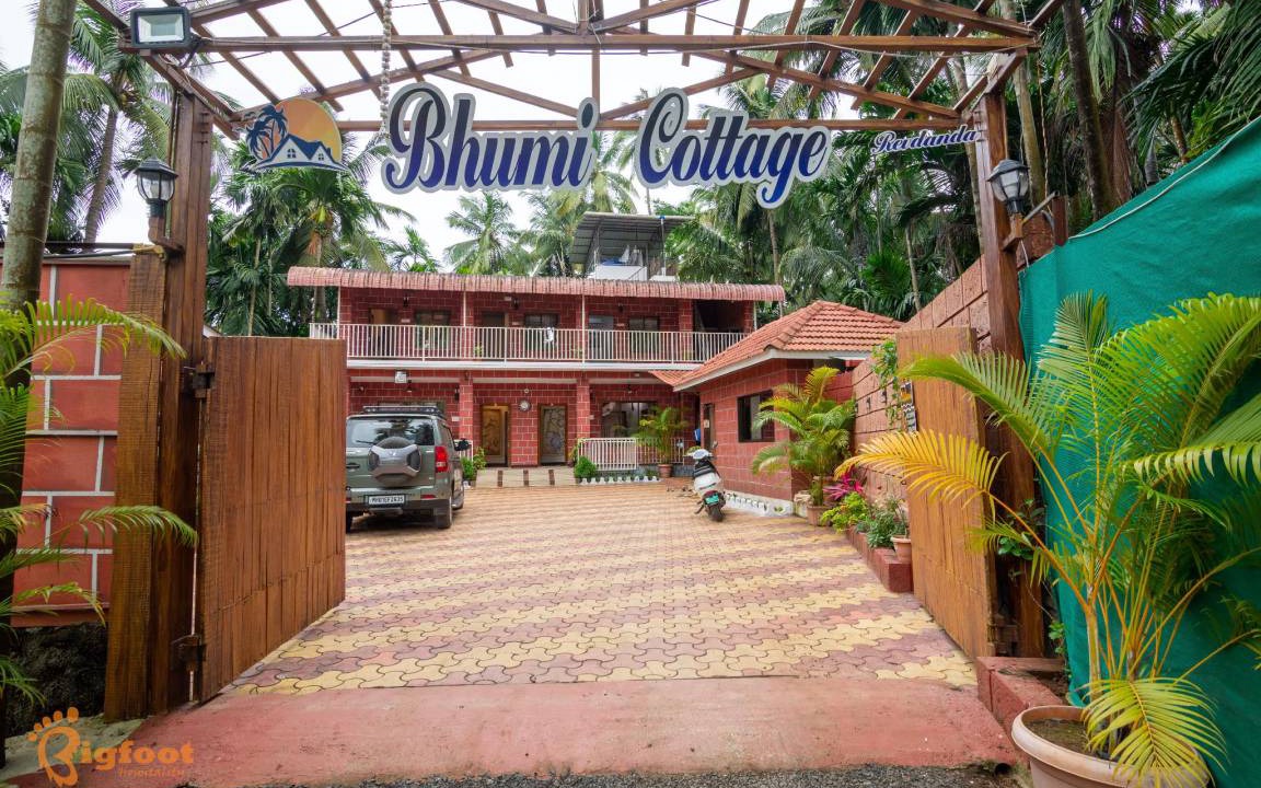 Revadanda Bed & Breakfast | 232 m² Bed and breakfast ∙ 7 bedrooms ∙ 20 guests