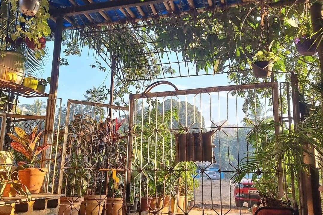 Versova House | 2500 m² House ∙ 1 bedroom ∙ 2 guests