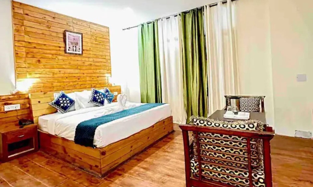 Aleo House | 3 BHK Independent Apartment +kitchenette +Balconynn