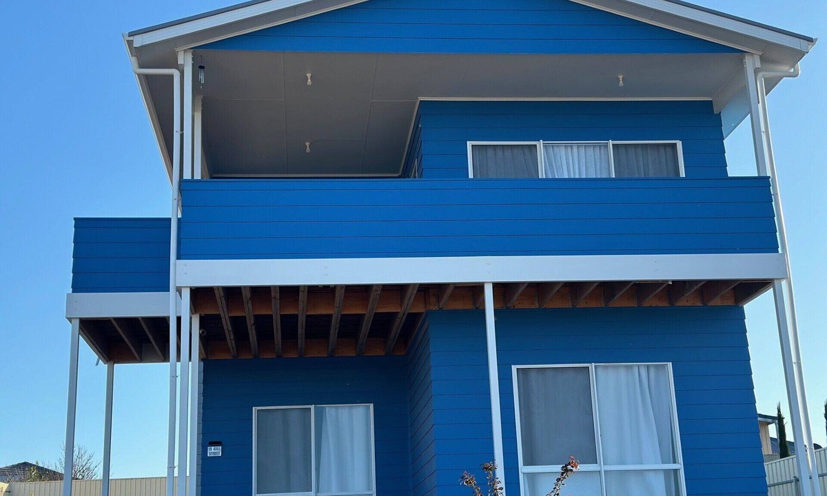 Moonta Bay House | 3 minutes drive to Simms Cove Beach, Port Hughes and Moonta Bay Jetty