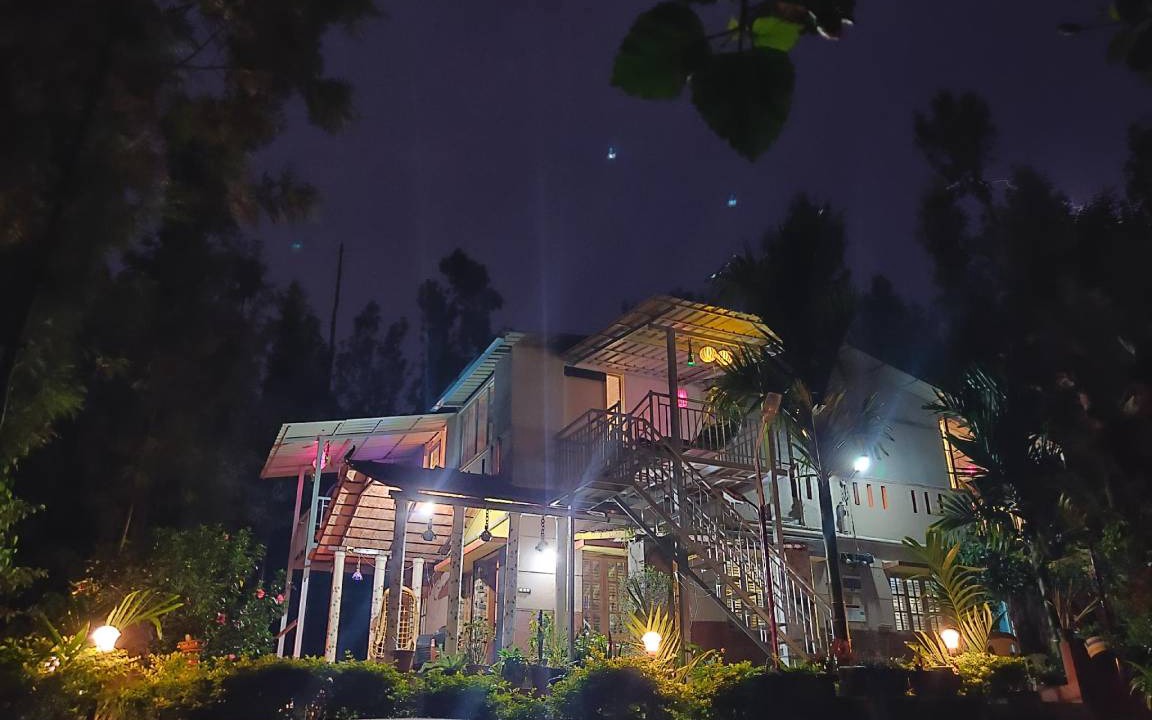 Chikkamagaluru House | 300 m² Bungalow ∙ 1 guest