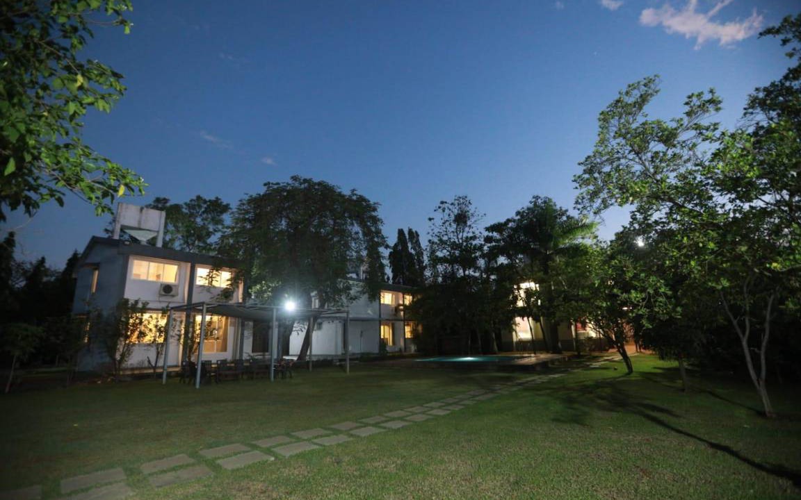 Khalapur Resort | 3000 m² Resort ∙ 10 bedrooms ∙ 30 guests