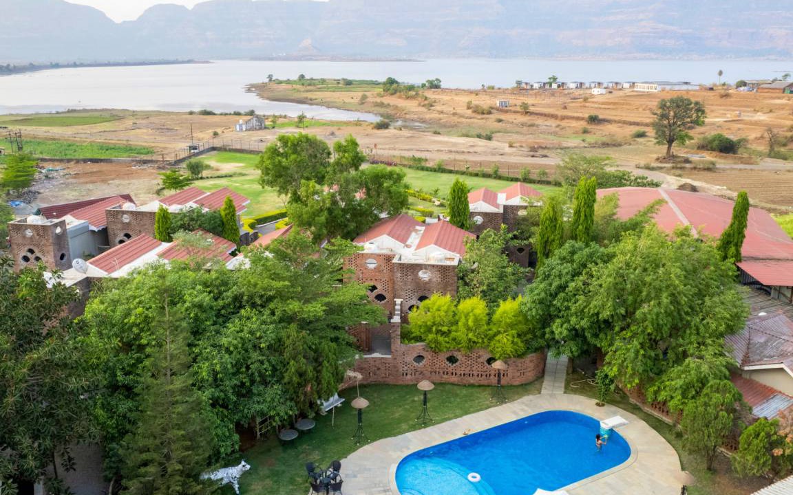 Murbad Resort | 325 m² Resort ∙ 4 guests