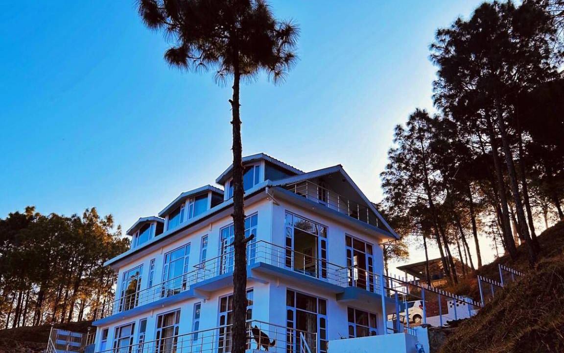 Dharampur House | 330 m² House ∙ 3 bedrooms ∙ 6 guests