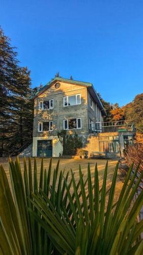 Chail Villa | 4 bedroom villa with garden near Chail Sanctuary