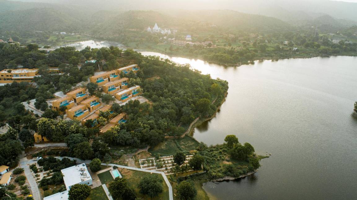 Eklingji Resort | 418 m² Resort ∙ 4 bedrooms ∙ 16 guests