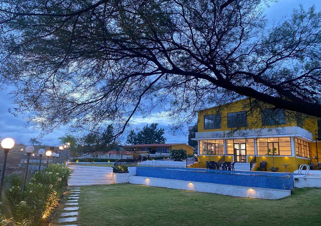 Bajarwadi Resort | 50 m² Resort ∙ 4 guests