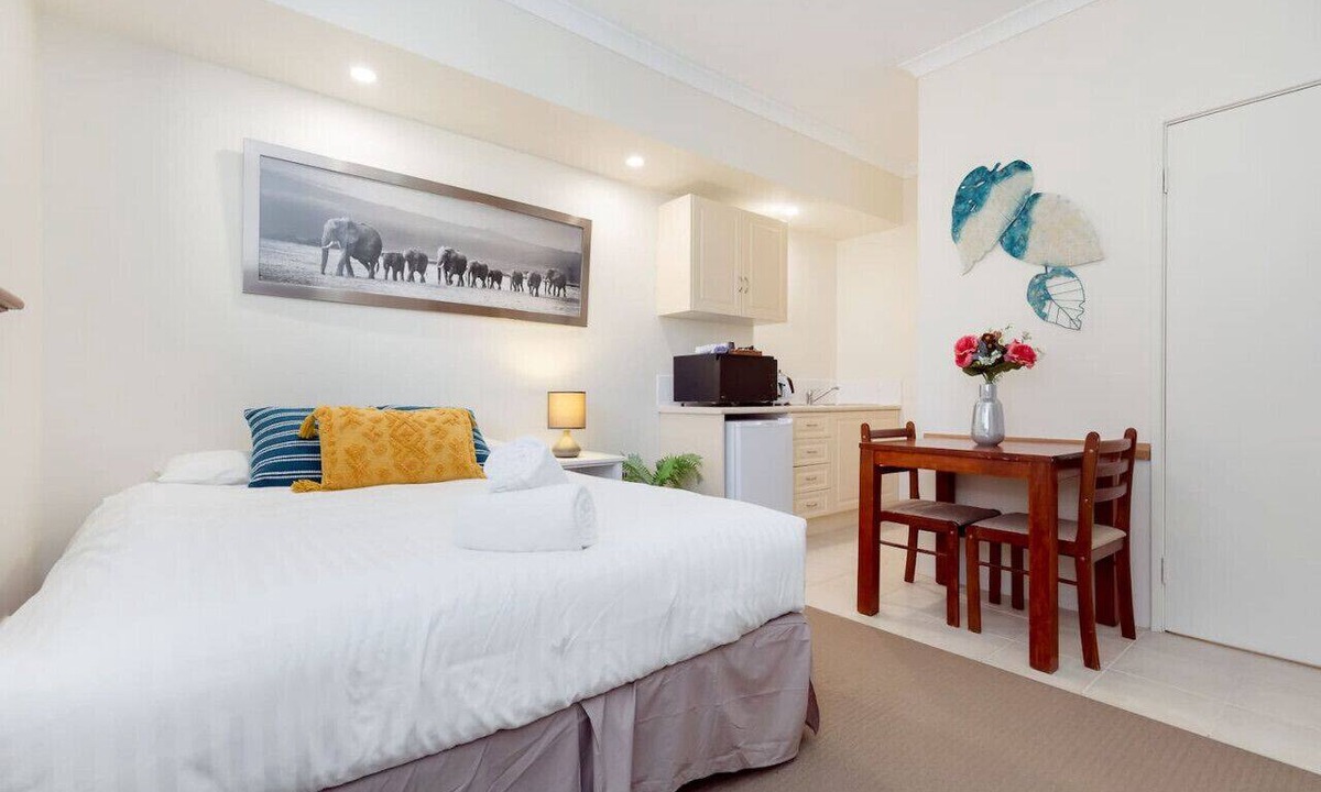 Connolly Apartment | A8 - Cozy Studio Apartment