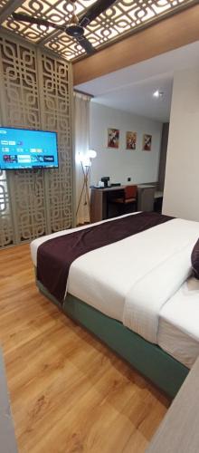 Karnal Hotel | AairHotel