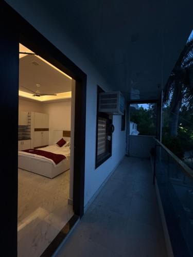 Faridabad Apartment | Abhiraj residence aravali view