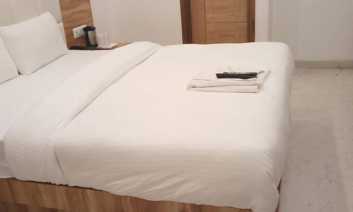 Paharganj Hotel | Affordable comfort with warm hospitality!
