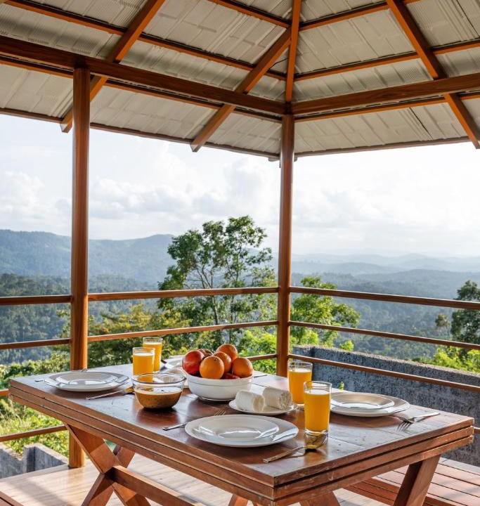Udumbanchola Villa | Alaya Stays Jai hill 4 Room Cottage With Garden and Outdoor dining With Mountain and Valley Views