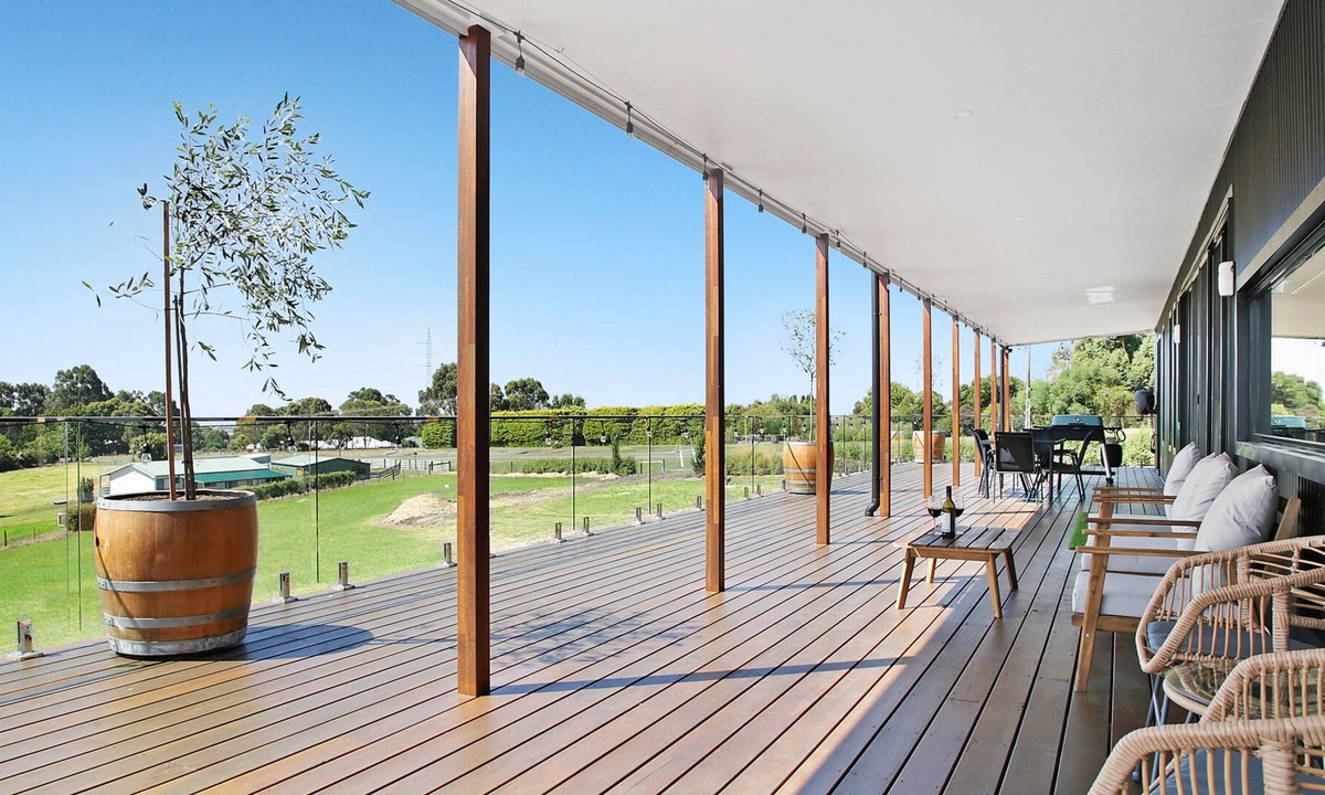 Elliminyt House | An "Off The Grid" Home on The Hill - The Otway Weekender