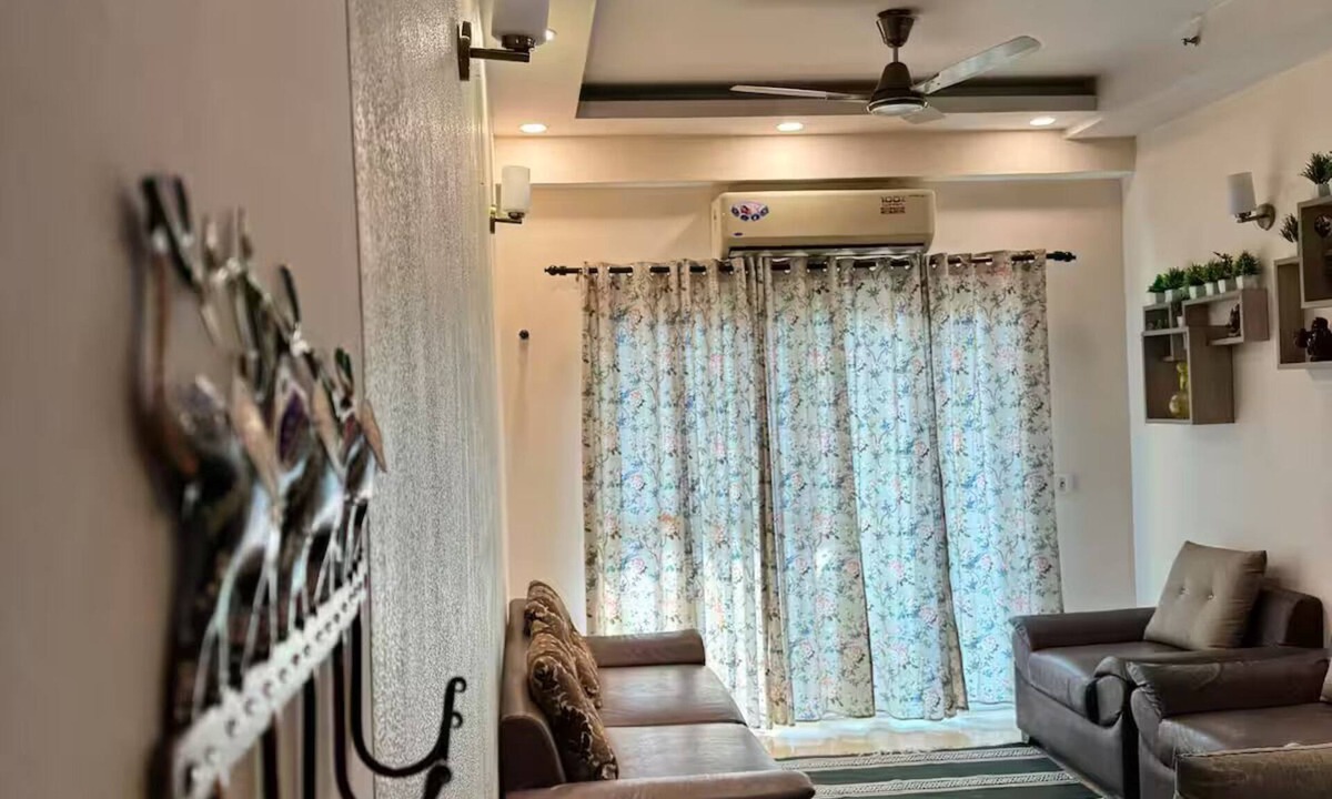 Noida Apartment | Apartment in Noida Best Location 3BHK