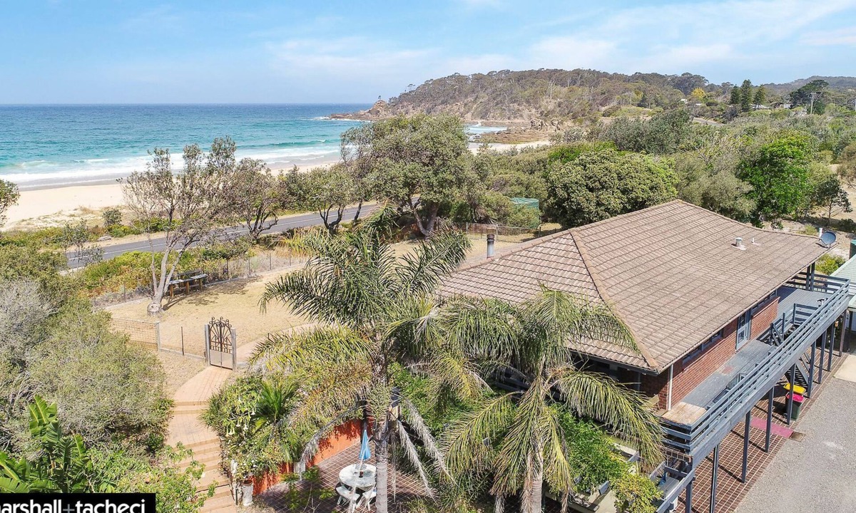 Cuttagee House | Art House 2 - Tathra Bermagui Road 3599