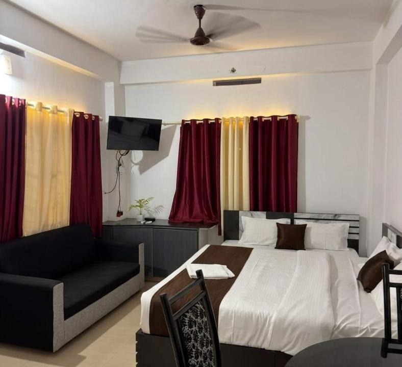 Rajakkad Apartment | Ash Villa