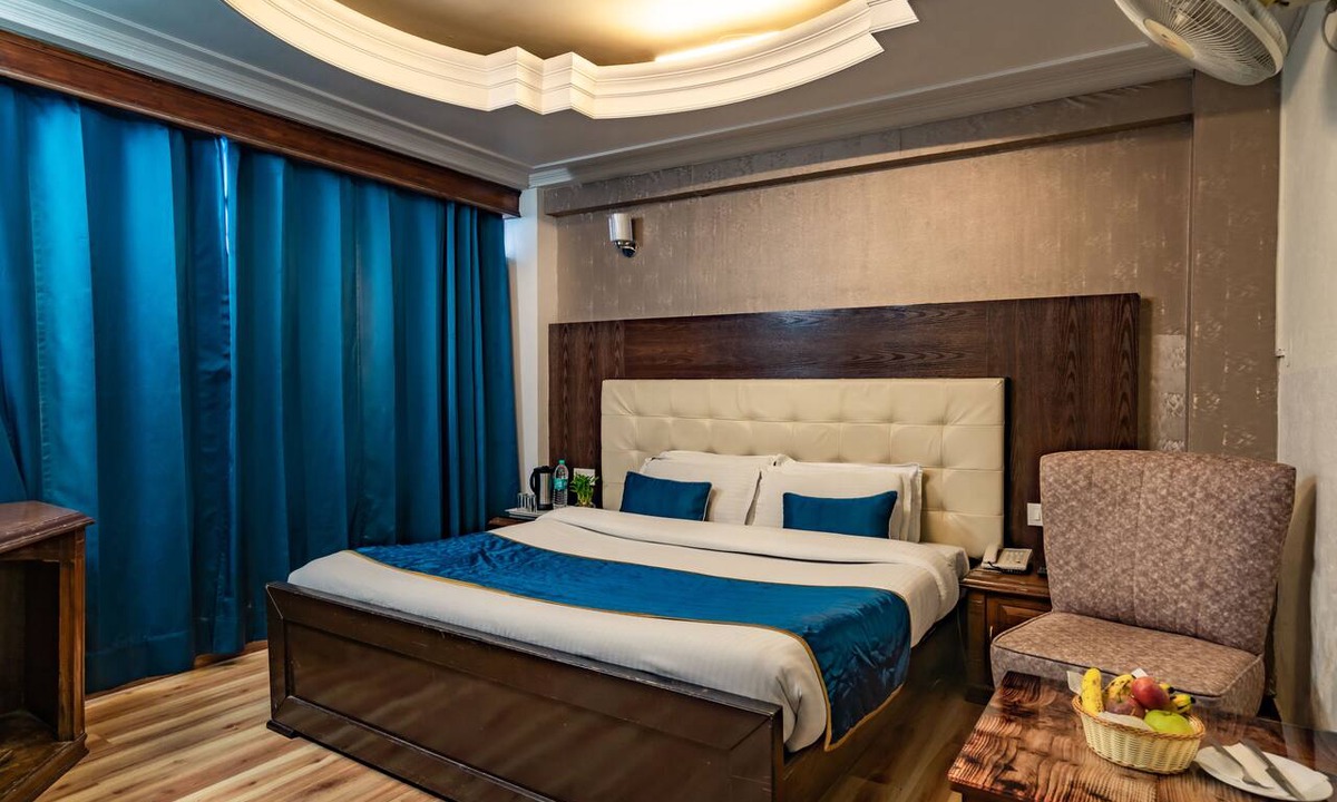 Knollswood Hotel | Ashiana Clarks Inn, Shimla