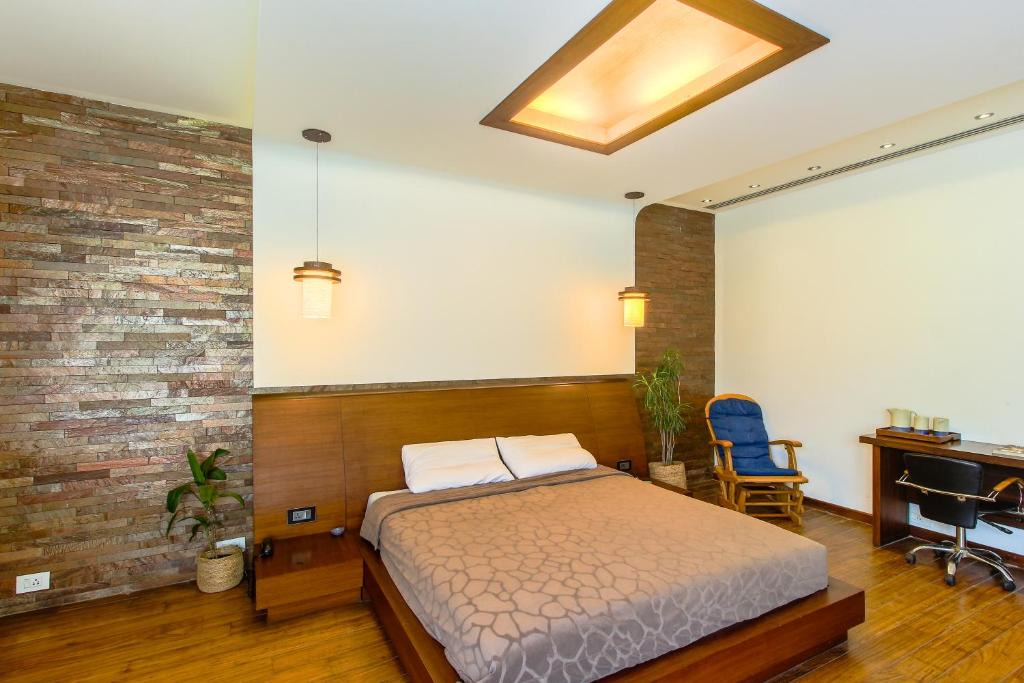 Palanpur House | Aura Home Stay
