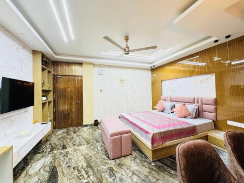 Gauhati Apartment | Avyanna Homestays - Near Kamakhya Temple & Apollo Excel Care