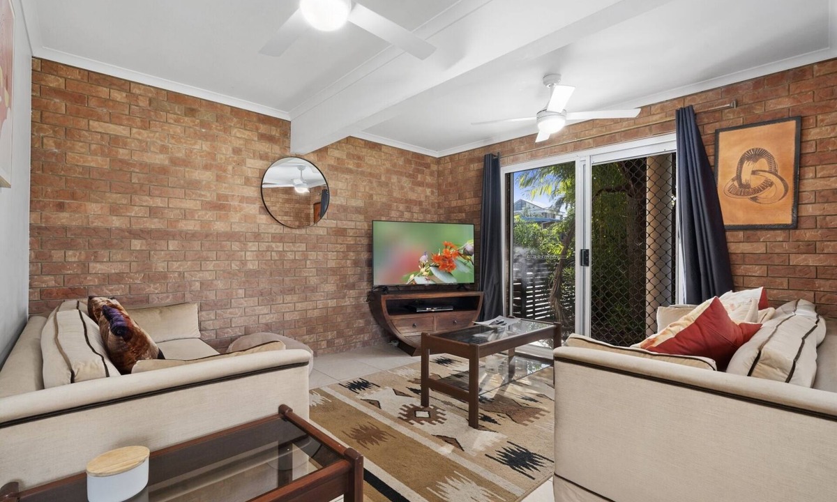 Woorim House | Beach Side Hideaway