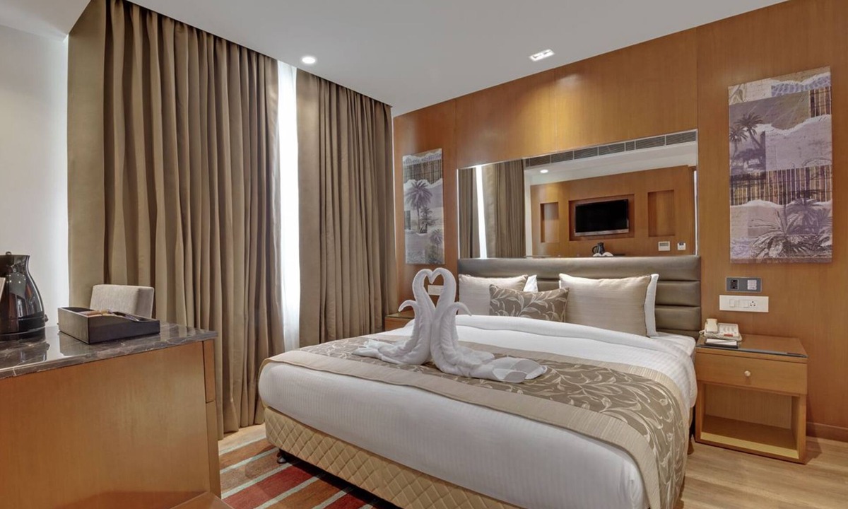New Delhi Hotel | Beacon Hotel Nirman Vihar New Delhi