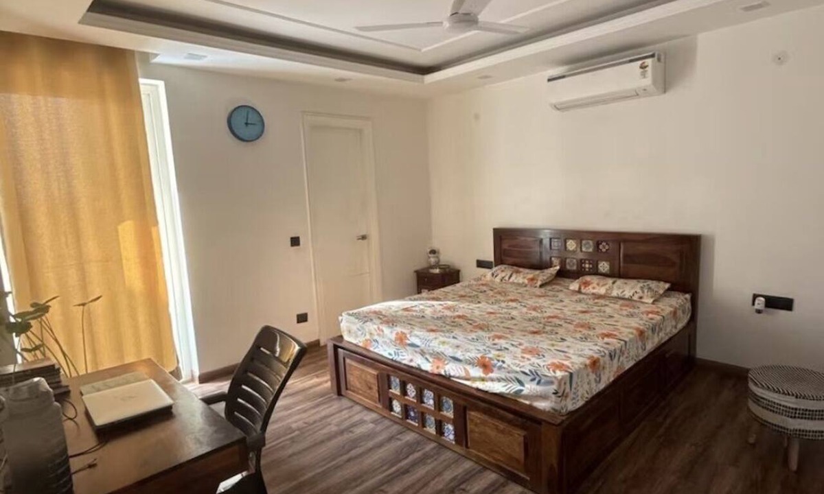 Faridabad Bed & Breakfast | Bed & breakfast with TraveLo in Delhi NCR