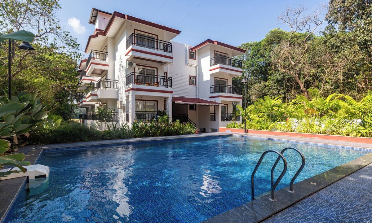Siolim Condo | Bela Vista - 2BHK Balcony View Over Fields + Pool