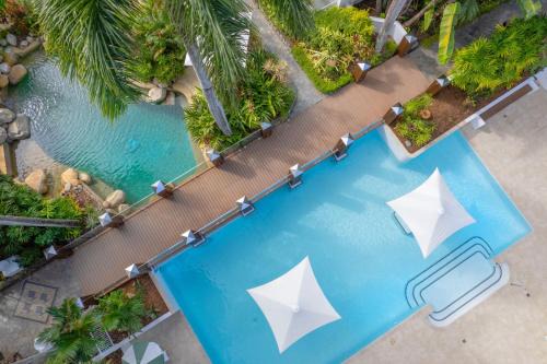 Palm Cove Apartment | Belle Escapes Poolview Suite 54 Alamanda Resort Palm Cove