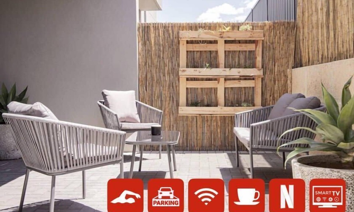 Belmont Apartment | Belmont Modern & Chic | 10 Min to City & Airport