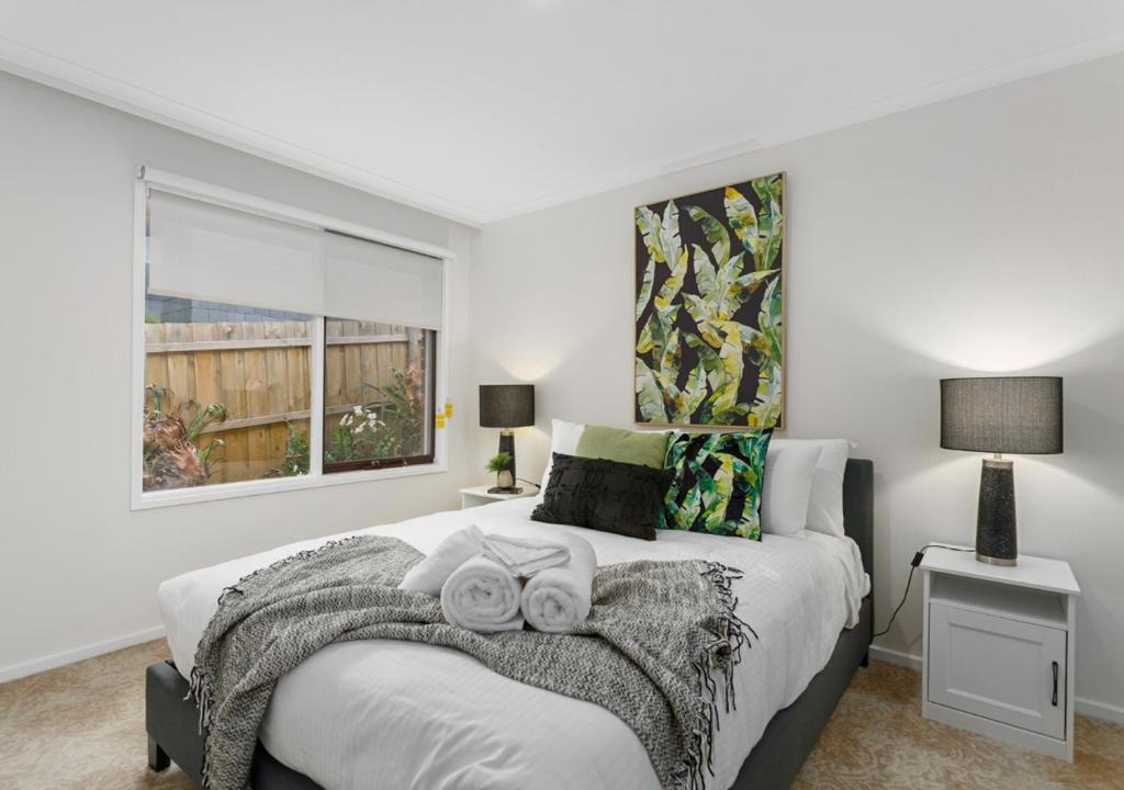 Berwick House | BerwickHills Stylish 3 BdrmHome *Free Wifi*NetFlix