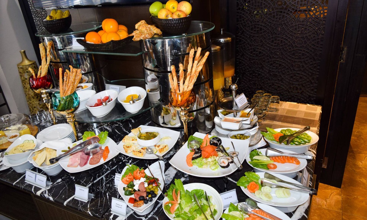 Uttara Hotel | Best Western Plus Maple Leaf