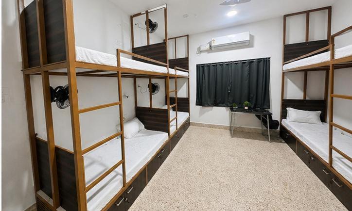 Surathkal Hostel | Billet