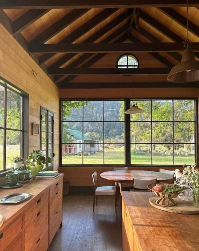 Tilba Tilba House | Blue Hills Luxury Farm Stay