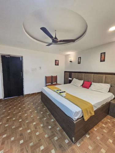 Krishna Karanai Hotel | Bluebell castle