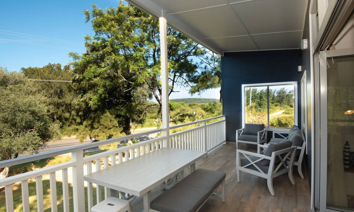 Broulee House | Broulee Beach Bliss - Ocean Views and Surf