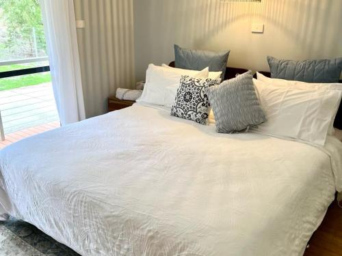 Crooked Brook House | Caringal in the Valley Farm stay