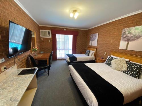 Yarrawonga Hotel | Central Yarrawonga Motor Inn