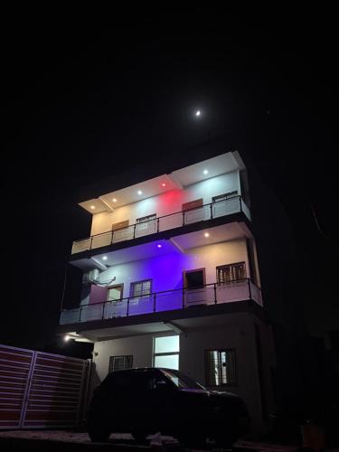 Varanasi House | Chandralok Homestay