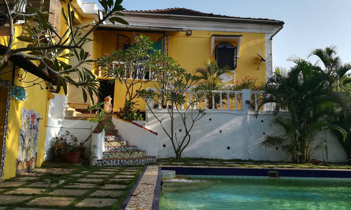 Bardez Villa | Charming Portuguese goan home stay!