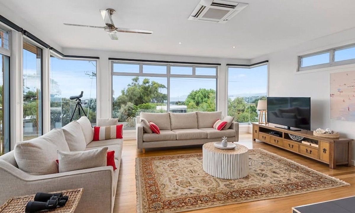 Aireys Inlet House | Coastal Beach House Elegance with Stunning Views