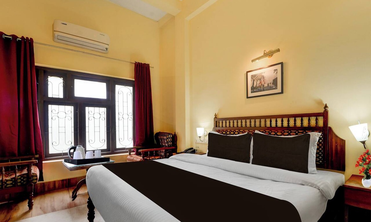 Kochi Hotel | Collection O Kangarappady Formerly