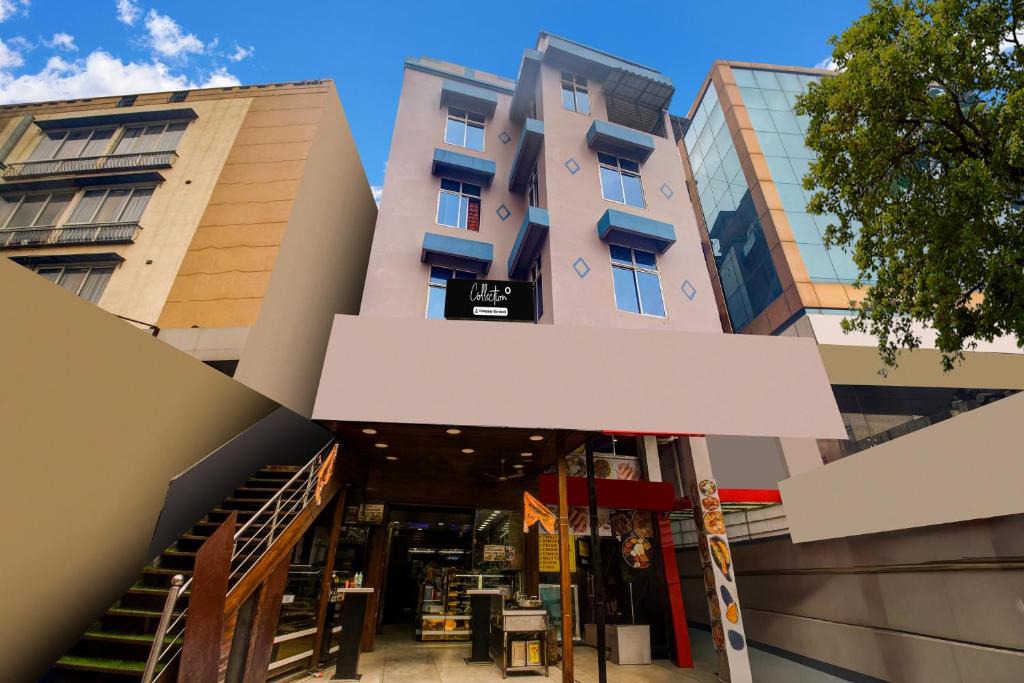 Sualkuchi Hotel | Collection O Sixmile Guwahati Formerly Hotel Gangotri