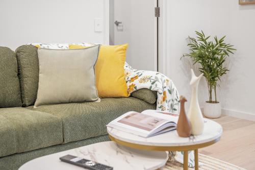 Braddon Apartment | Compact n Central 1BR in CBD w Secure Parking