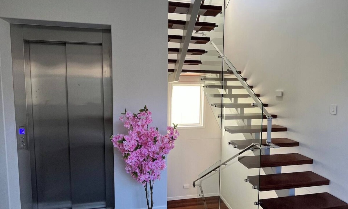Manly House | Cozy Master Bedroom for Couples in soothing Manly with air conditioning