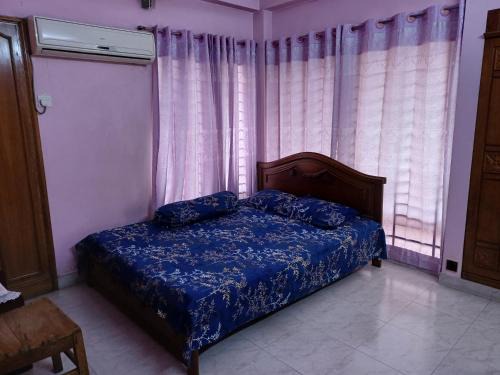Uttara Bed & Breakfast | Cozy Room near Airport